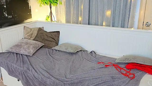 LanaReals's cam snapshot