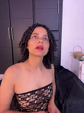 Nala_OMG's cam snapshot