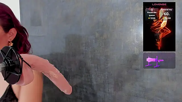 Issys_milf's cam snapshot