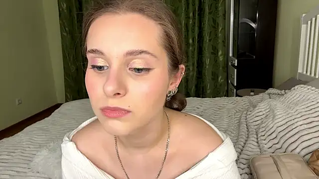 MiaBlanko's cam snapshot