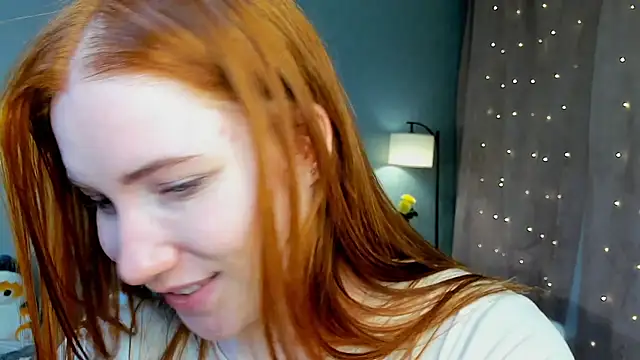 EthalCarlsqq's cam snapshot