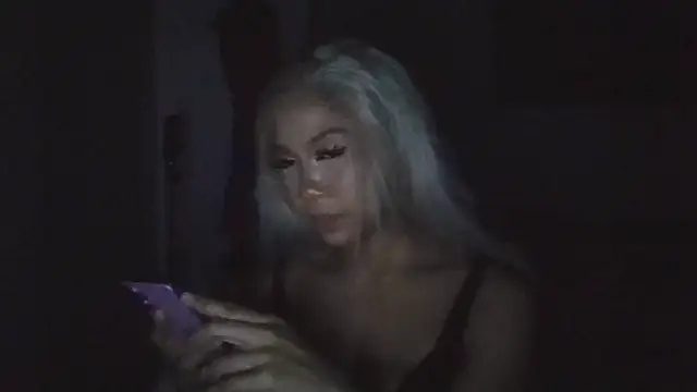 cryptokimgirl's cam snapshot