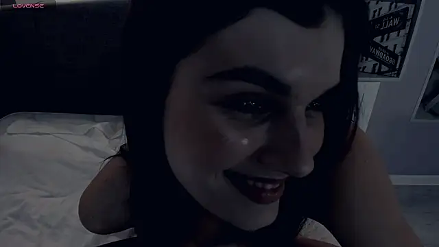 FloraDobb's cam snapshot