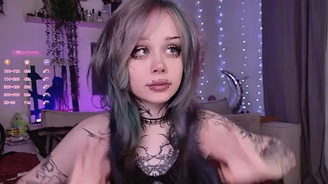 Lollyshy's cam snapshot