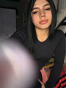 Laura-Khalifa live sex cam