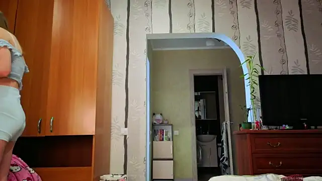 SueFerreyra's cam snapshot