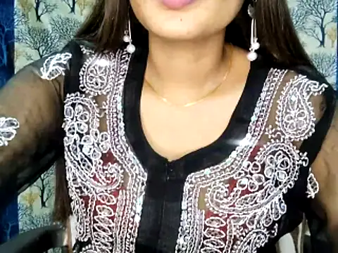 Aarvi_Arora's cam snapshot