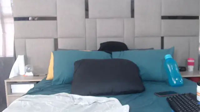 BOOTYDIVAXXX's cam snapshot