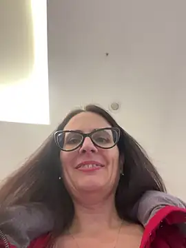 NataKitten live sex cam