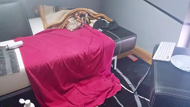 slavic_boy_39 live sex cam