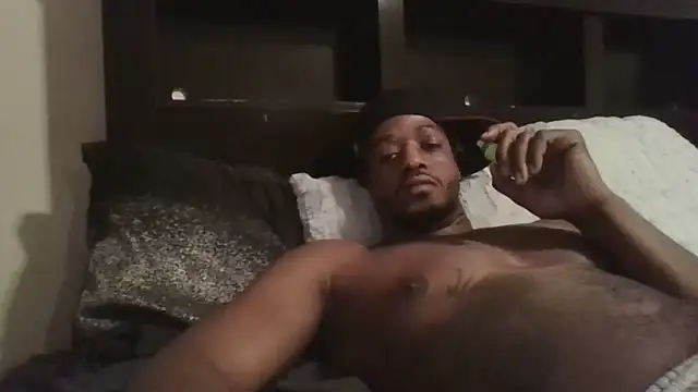 ThatDickSexy2 live sex cam