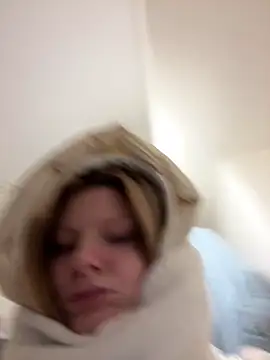 MaryHiggins live sex cam