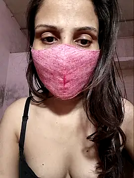 XOODIVAA live sex cam