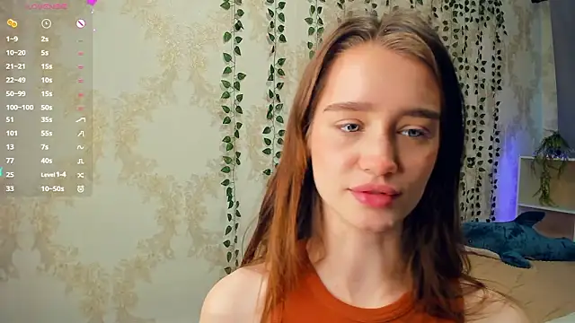 lovelyalivia's cam snapshot