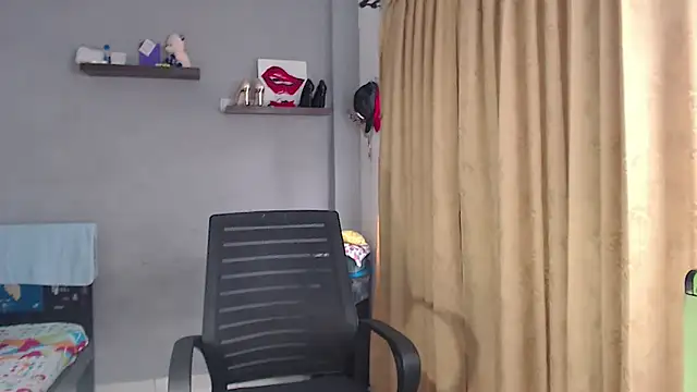 SusanLeroy's cam snapshot