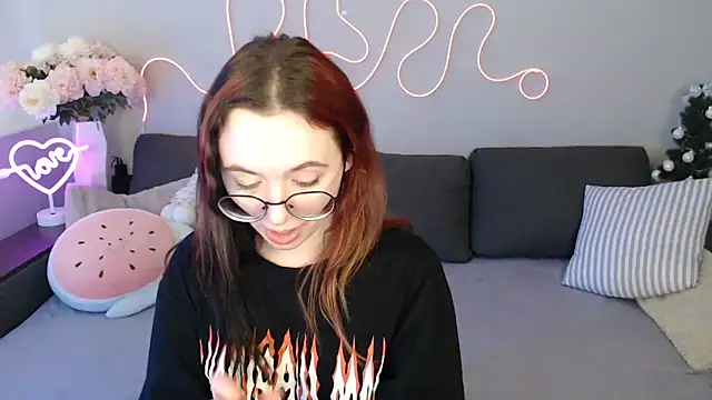 Mini_Diva's cam snapshot