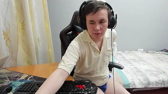 iliaskrislove live sex cam