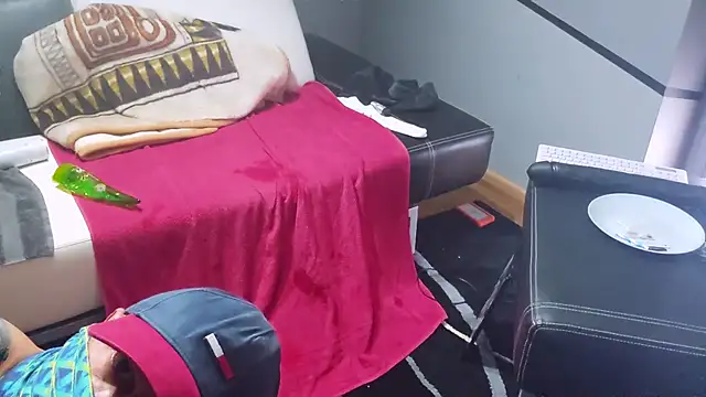 slavic_boy_39 live sex cam