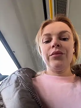 HarrietDart's cam snapshot