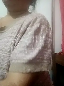 Reema_143 live sex cam