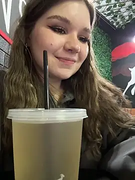 PumaShyXD live sex cam