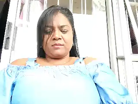 IndianDelia live sex cam