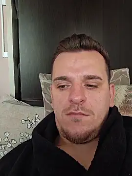 Huge_cock22cm live sex cam