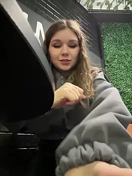 PumaShyXD's cam snapshot