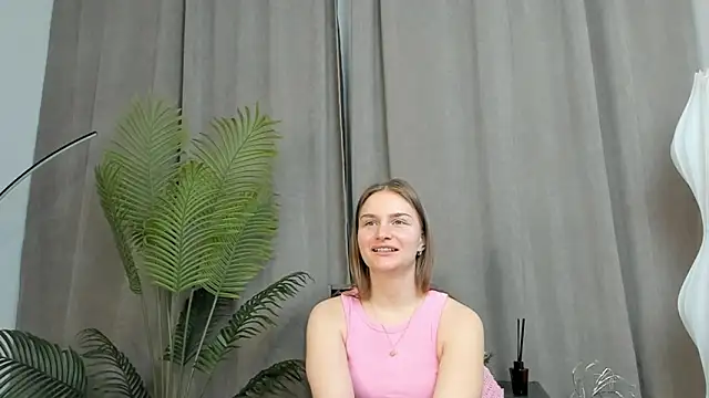 PhoebeTomerlin's cam snapshot