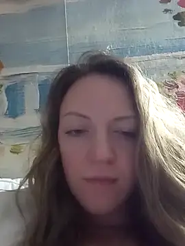 KattyLuuu's cam snapshot