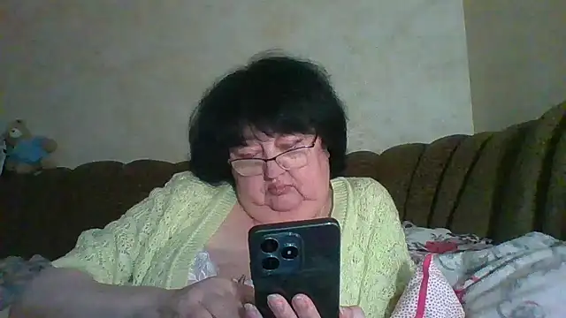 MilaSky5303's cam snapshot