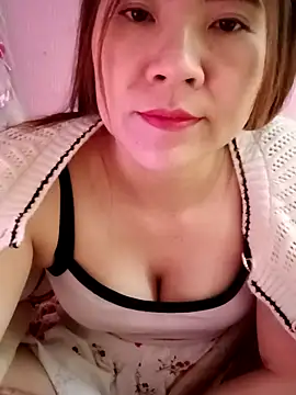 Lily-ross22's cam snapshot