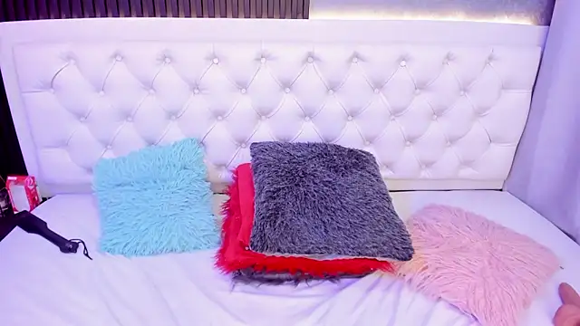 MHONIKBELUCCI's cam snapshot