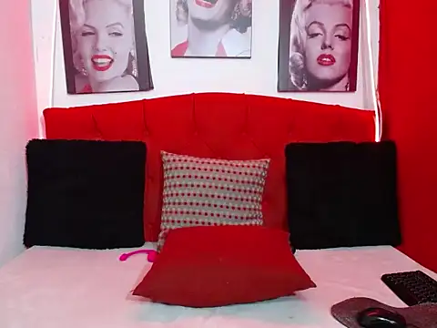 Tiana_Ebony18 live sex cam