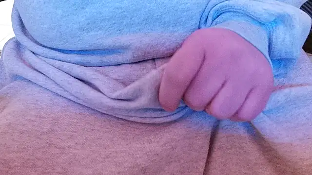 Dominic2295 live sex cam