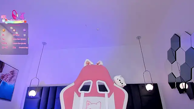 MaddyOwens live sex cam