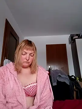 LiluLiluLilu's cam snapshot