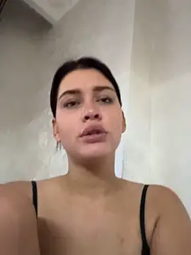 KikiWatson's cam snapshot