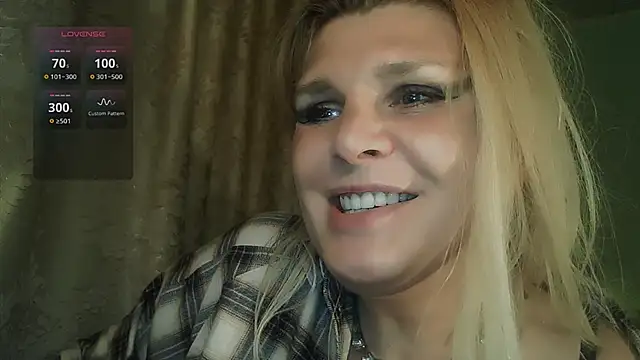 TsPostophere's cam snapshot