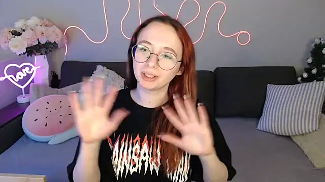 Mini_Diva's cam snapshot