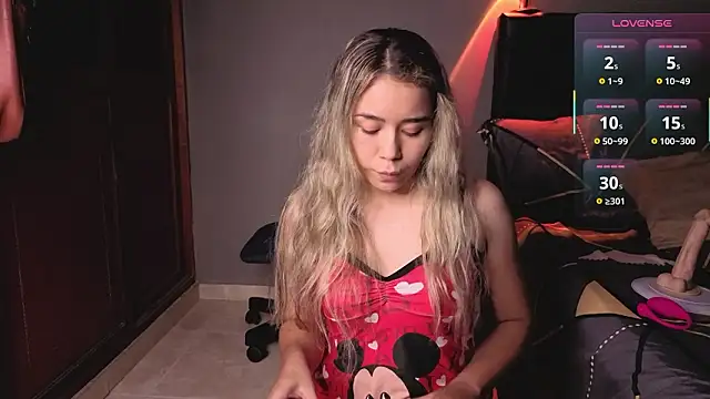 Aiilyn_Ds's cam snapshot