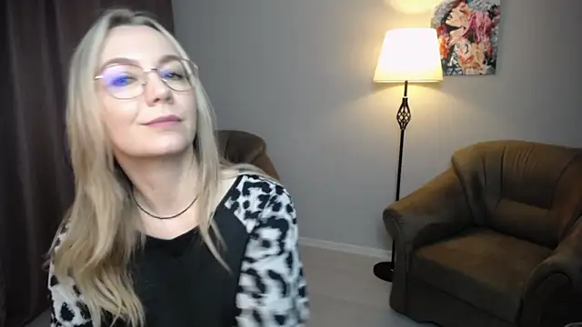 Ava_Elior live sex cam