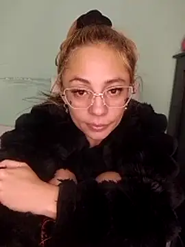 Dulcee_Mariiaa's cam snapshot