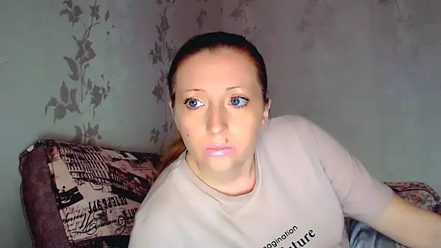 CrystallAngel's cam snapshot