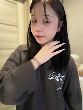 YourLittleDevil's cam snapshot