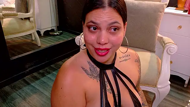 AuroraRosee's cam snapshot