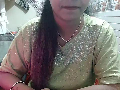 LovingPihu's cam snapshot