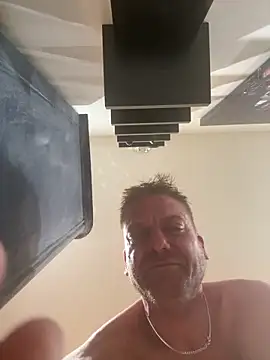 AidenMcKnight's cam snapshot