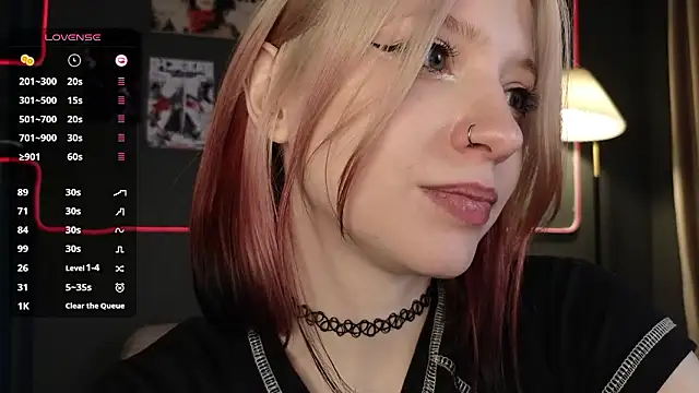 arielabradberry's cam snapshot