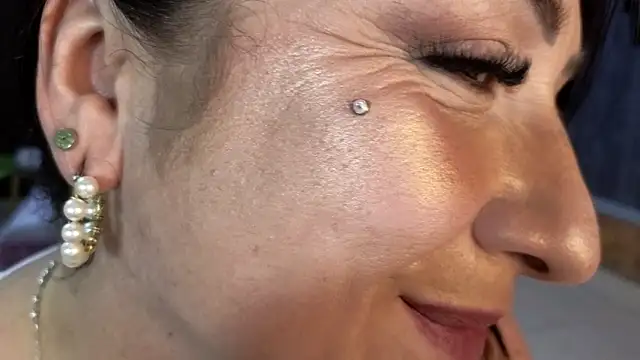 camil_milfdream's cam snapshot